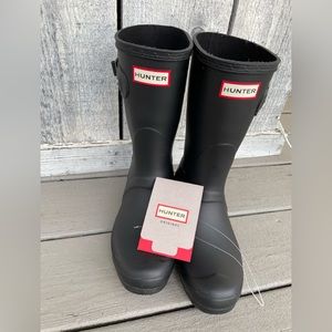 Hunter short black boots